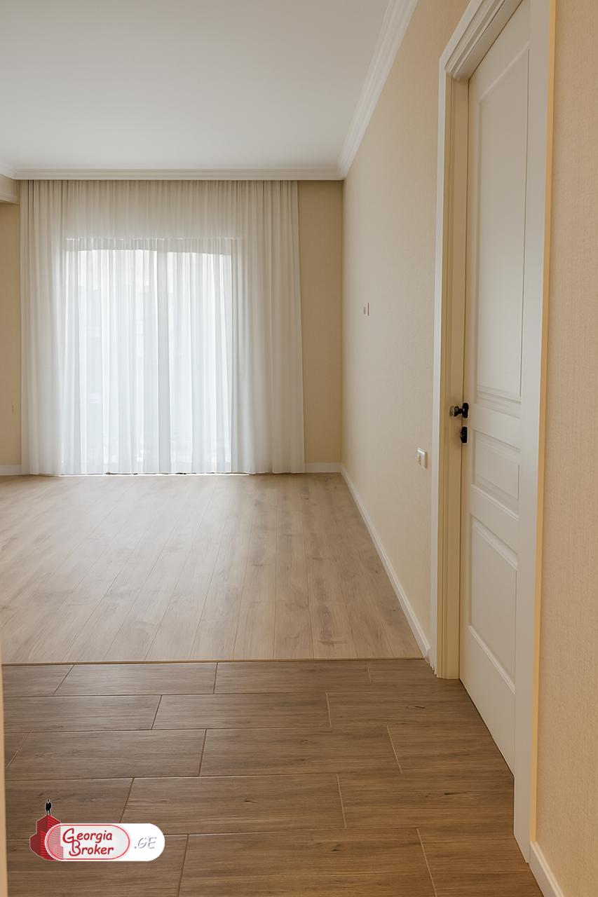 nearly repaired 3-room apartment for sale